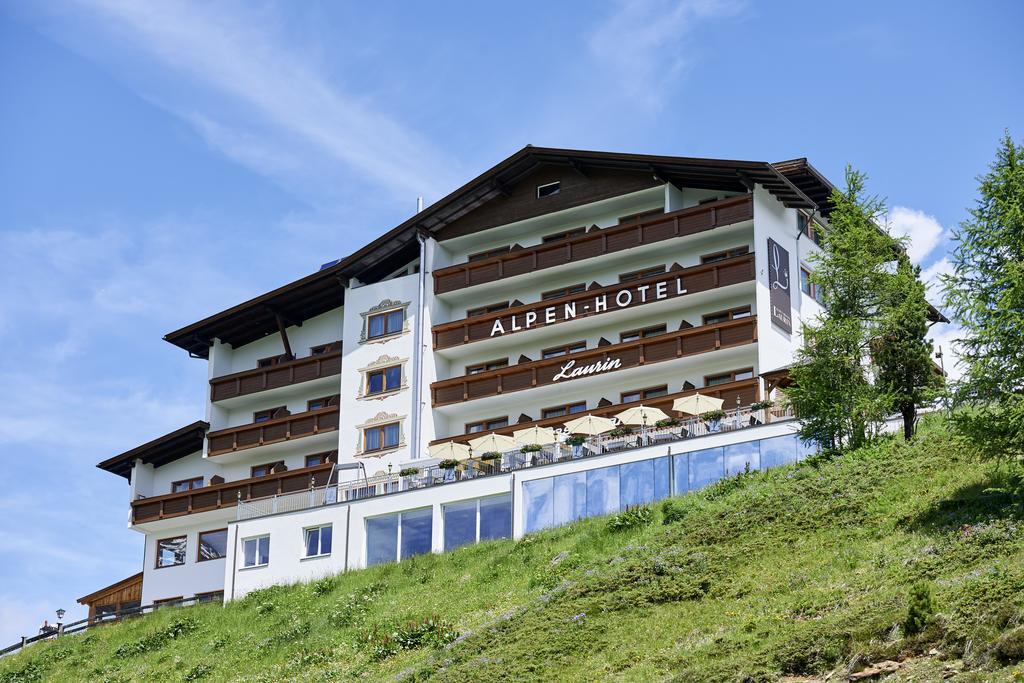 Alpenhotel Laurin Хохгургл Екстериор снимка